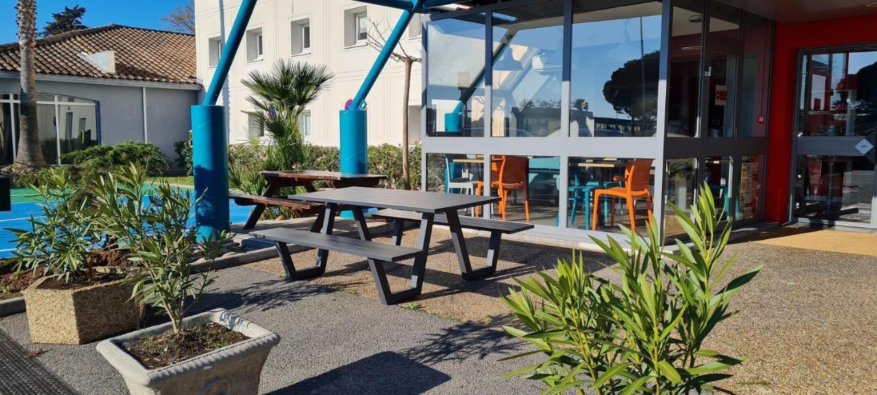 Hotelf1 Frejus Roquebrune Sur Argens Eksteriør bilde